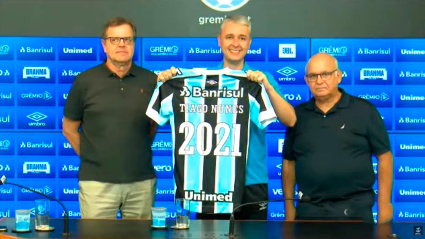 Tiago Nunes &eacute; apresentado oficialmente como novo t&eacute;cnico do Gr&ecirc;mio