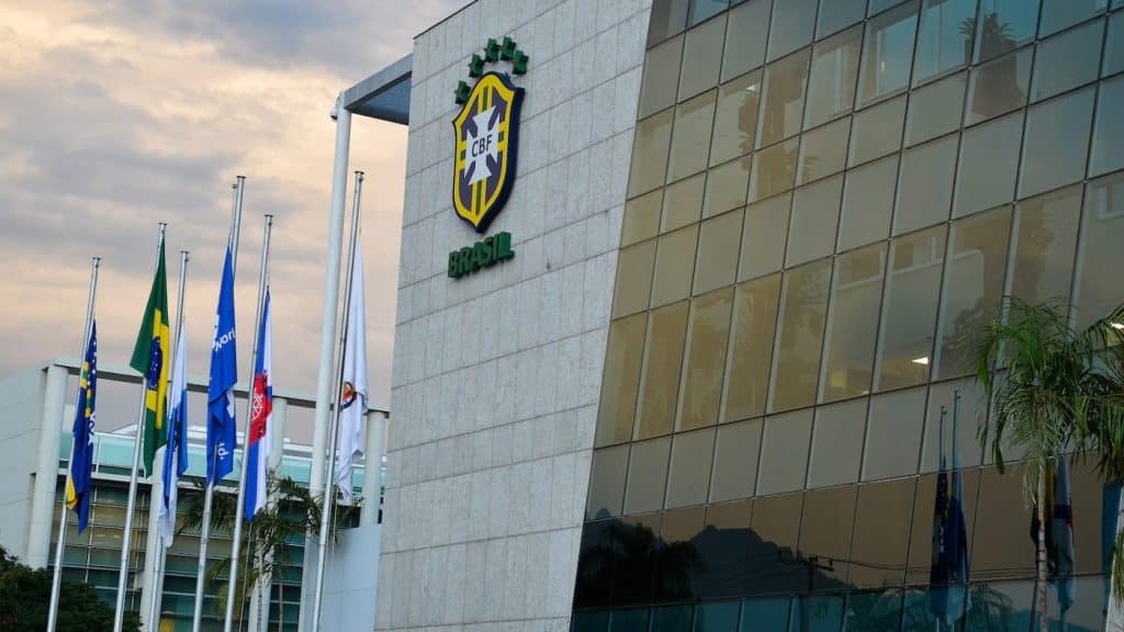 CBF confirma cl&aacute;ssico Fla-Flu na Neo Qu&iacute;mica Arena, em S&atilde;o Paulo