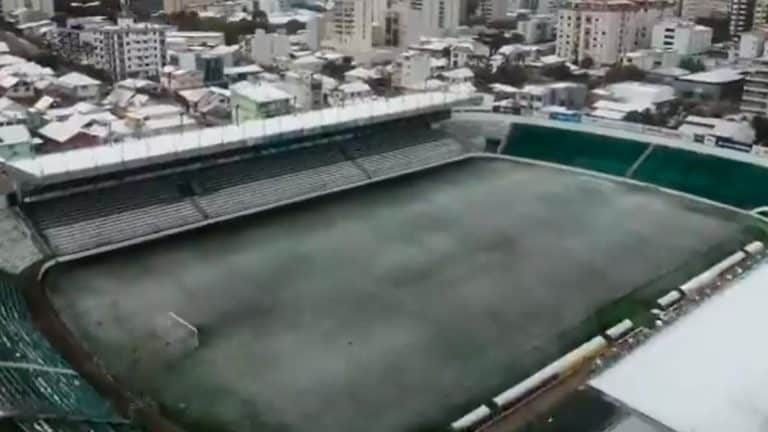 Futebol &ldquo;abaixo de zero&rdquo;; relembre jogos no RS com neve