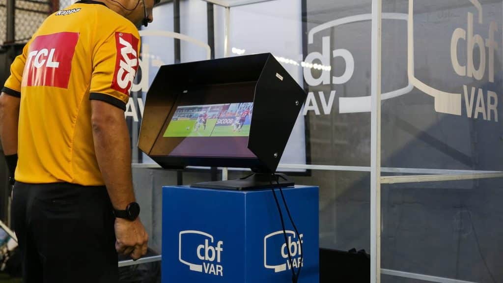 CBF confirma amplia&ccedil;&atilde;o no n&uacute;mero de c&acirc;meras do VAR na S&eacute;rie B
