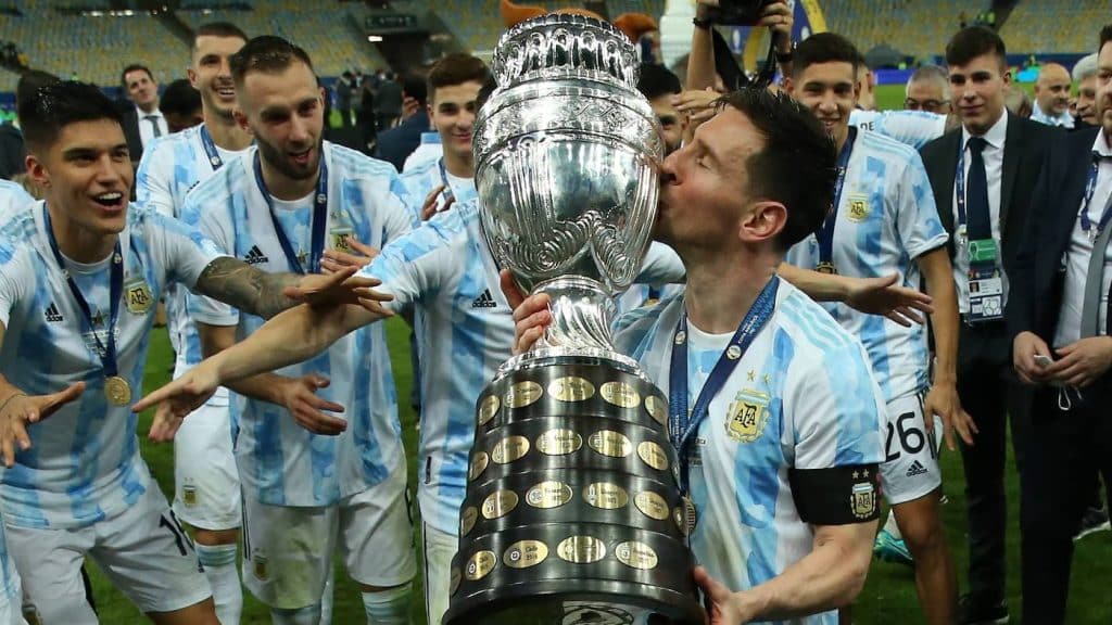 Conmebol e UEFA anunciam Supercopa entre Argentina e It&aacute;lia em 2022