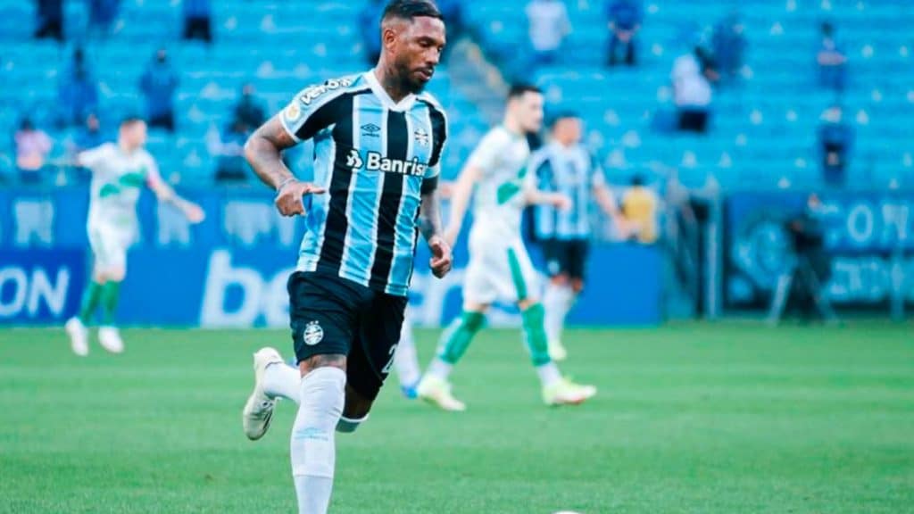 Paulo Miranda comenta sobre retorno ao time titular do Gr&ecirc;mio: &ldquo;Estou pronto&rdquo;