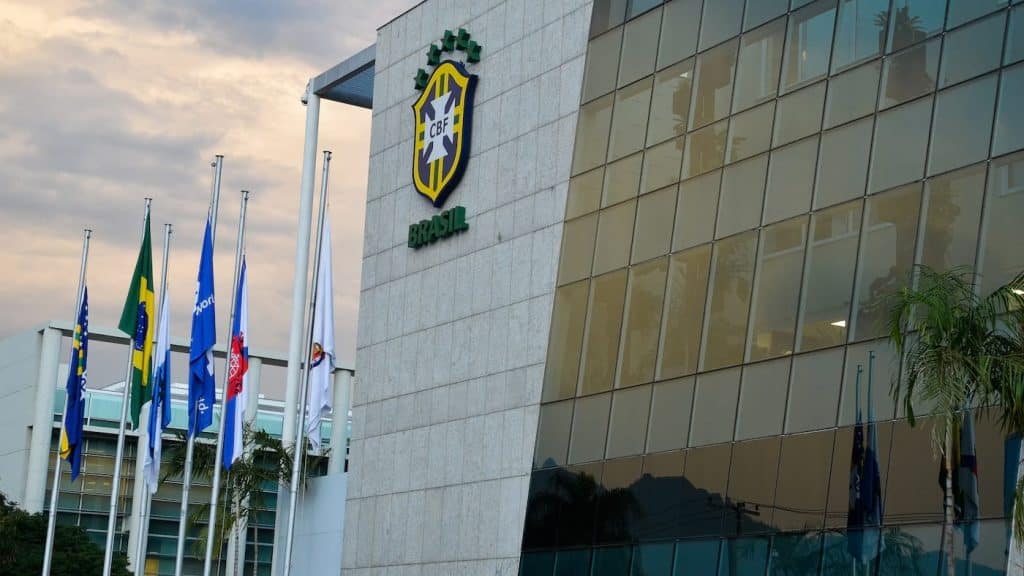 Em reuni&atilde;o com federa&ccedil;&otilde;es e clubes, CBF prop&otilde;em calend&aacute;rio 2022