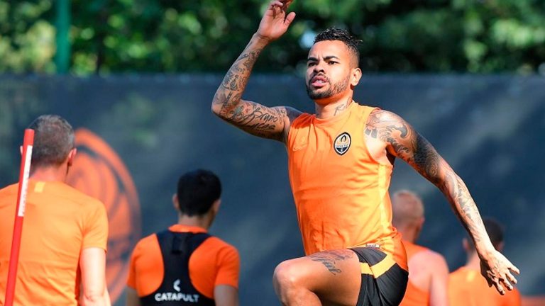 Livre no mercado, Dentinho j&aacute; tem um novo clube apalavrado