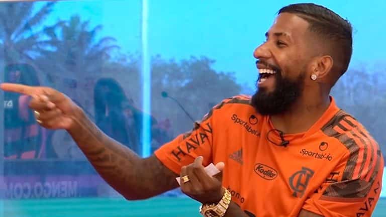 Brilhando no Flamengo; Rodinei &eacute; o lateral com mais assist&ecirc;ncias na temporada