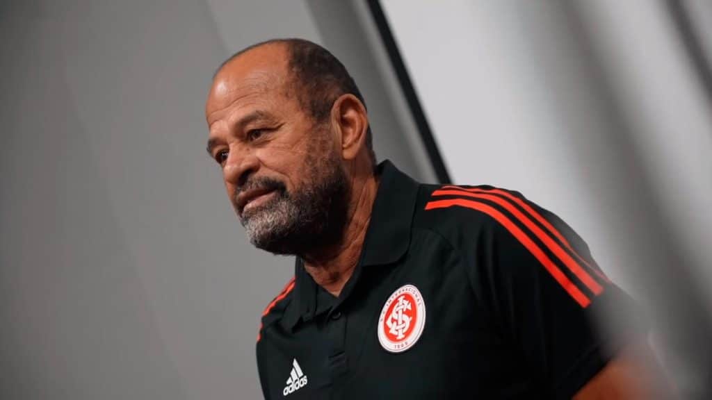 Aguirre tem reuni&atilde;o com elenco colorado ap&oacute;s &aacute;udio vazado de Paulo Paix&atilde;o