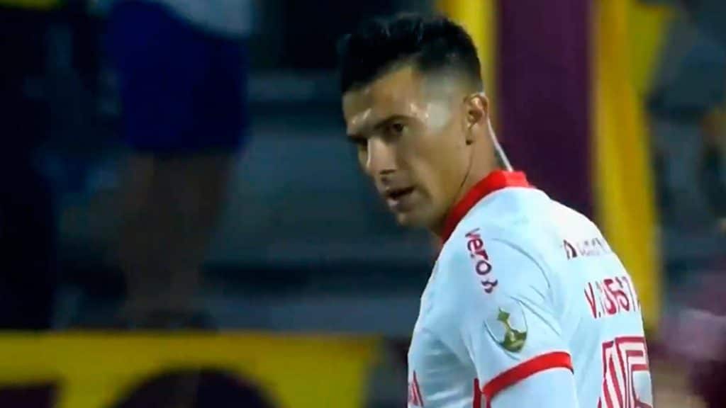 Victor Cuesta est&aacute; renovando seu contrato com o Inter, diz r&aacute;dio