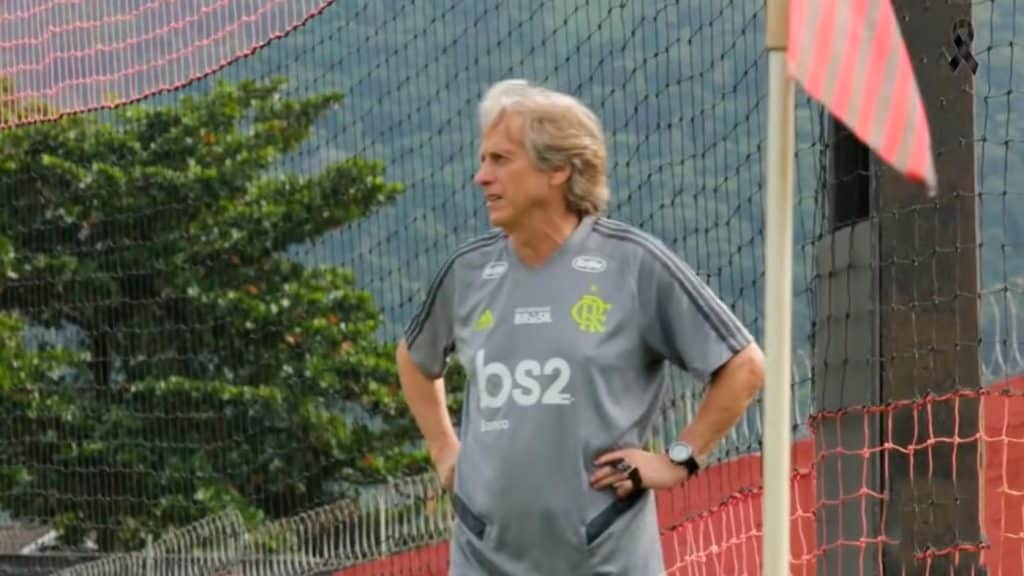 Ap&oacute;s &ldquo;sim&rdquo; de Jorge Jesus, Flamengo busca acordo com o Benfica