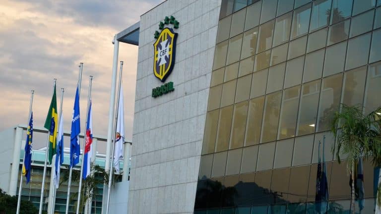 CBF doar&aacute; 20 toneladas de alimentos aos desabrigados na Bahia