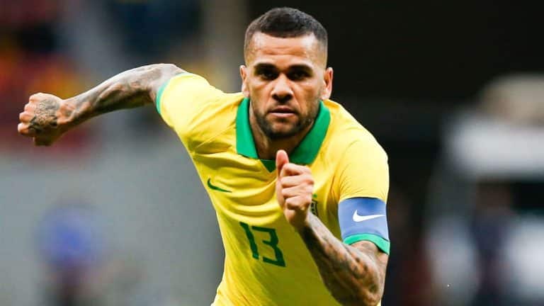 Com Daniel Alves, Tite anuncia a primeira convoca&ccedil;&atilde;o da sele&ccedil;&atilde;o em 2022