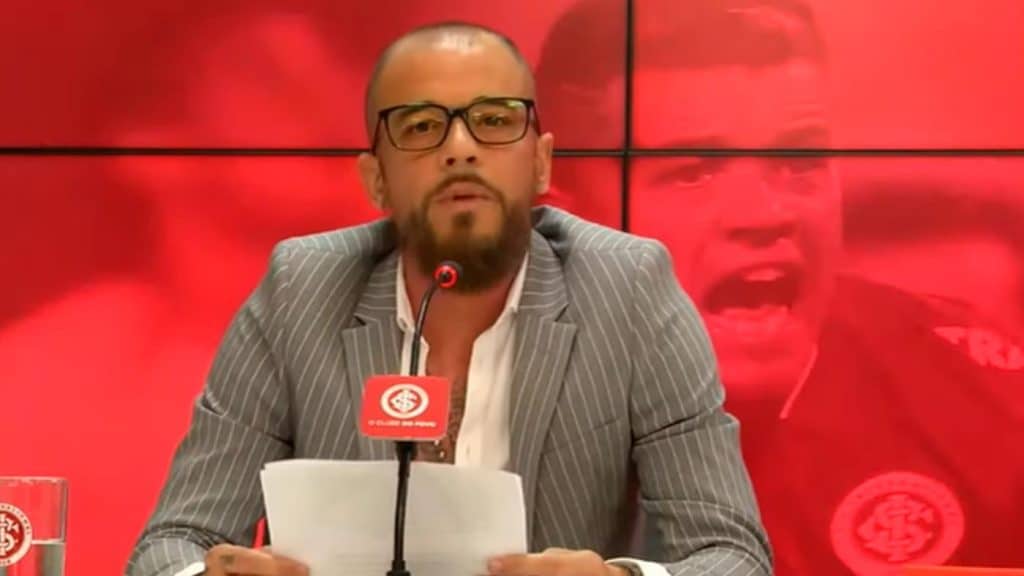 D&rsquo;Alessandro completa processo de cidadania brasileira