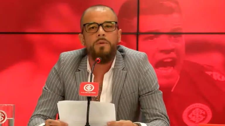 D&rsquo;Alessandro completa processo de cidadania brasileira