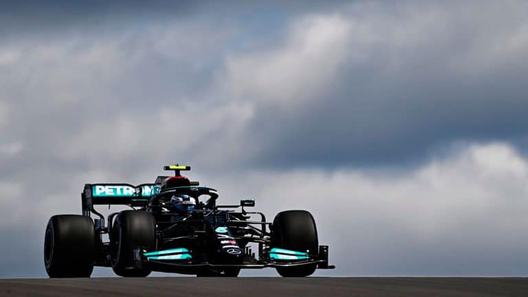 Com Hamilton confirmado pela Mercedes, conhe&ccedil;a os 20 pilotos da F1 em 2022