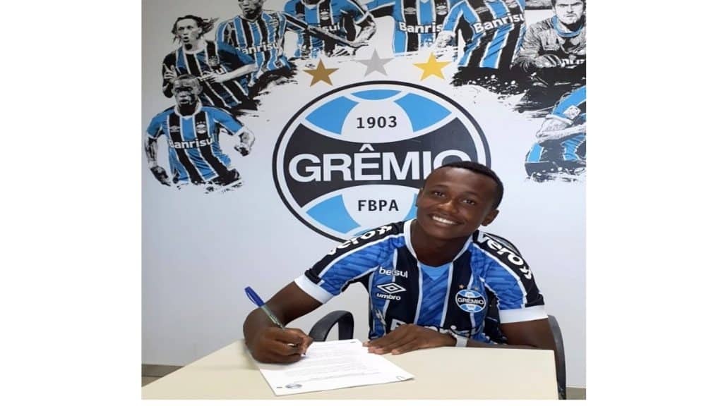 Fen&ocirc;meno da base do Gr&ecirc;mio, Nathan Fernandes desperta o interesse do Ajax, da Holanda