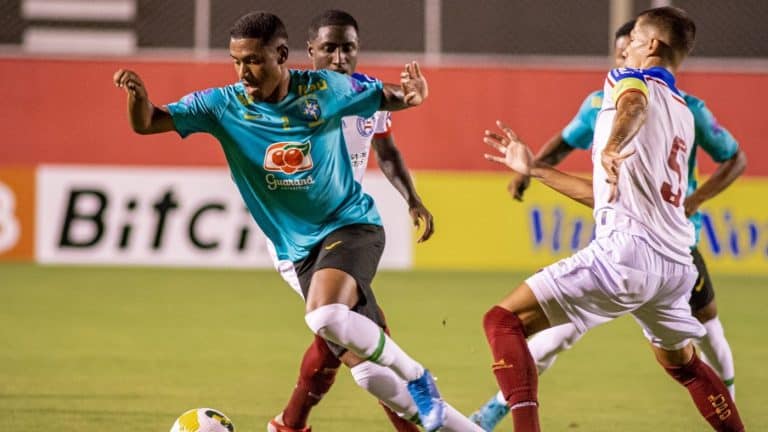 Lucas Kawan, do Gr&ecirc;mio, obt&eacute;m destaque em amistosos realizados pela Sele&ccedil;&atilde;o Brasileira sub-20