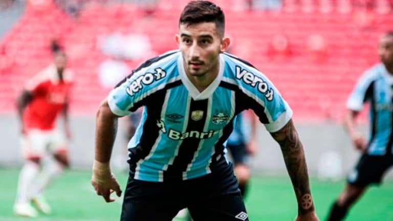 Com &oacute;timos n&uacute;meros, Villasanti ganha destaque com a camisa do Gr&ecirc;mio