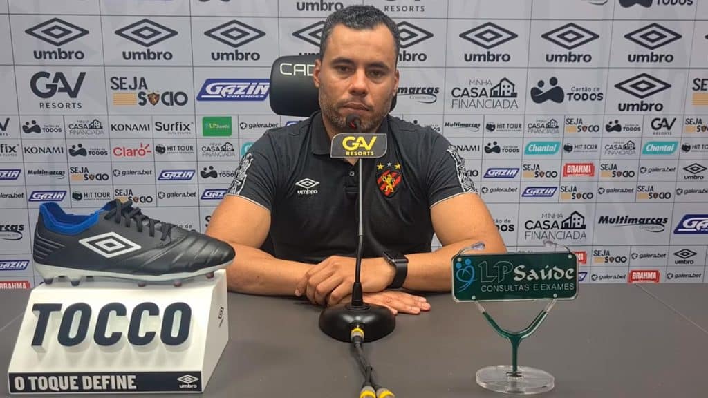 Goi&aacute;s anuncia Jair Ventura como seu novo treinador