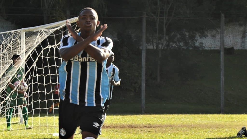 Gr&ecirc;mio derrota o Elite e segue com 100% de aproveitamento do Gauch&atilde;o sub-20