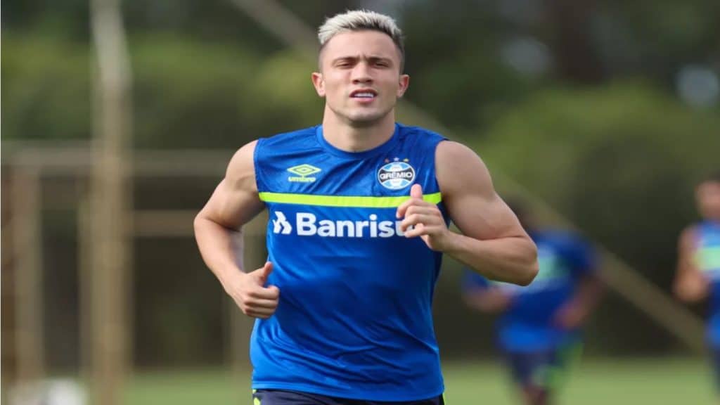 Ap&oacute;s acerto com o Mirassol, Matheus Frizzo retrocede na decis&atilde;o e opta por perman&ecirc;ncia no Gr&ecirc;mio