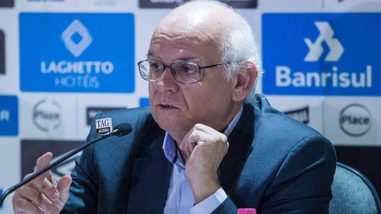 Com ultimato do presidente, Gr&ecirc;mio considera o duelo contra o Vasco como definidor