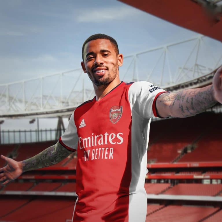 Arsenal contrata brasileiro Gabriel Jesus, ex-Manchester City