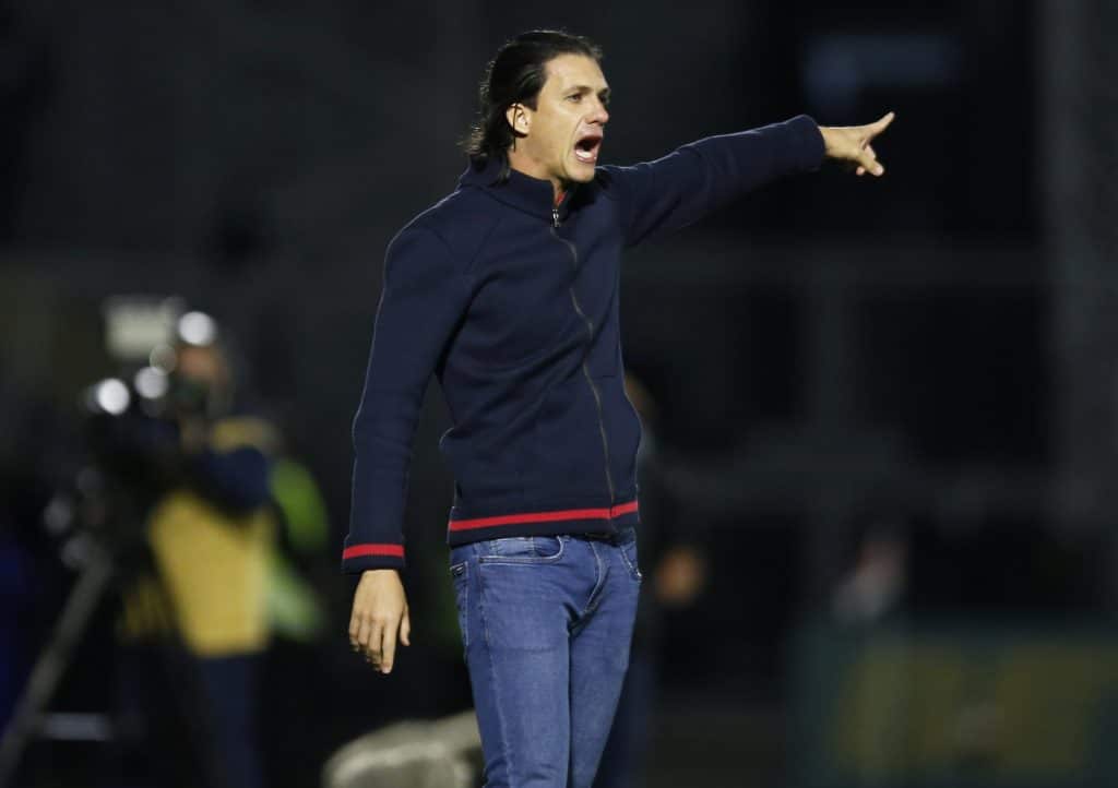 Maur&iacute;cio Barbieri pr&oacute;ximo de ultrapassar &iacute;dolo