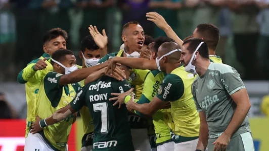 Palmeiras vence o Atl&eacute;tico Goianiense, veja os melhores momentos