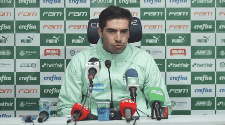 Abel Ferreira reclama de arbitragem em empate com o Ava&iacute;