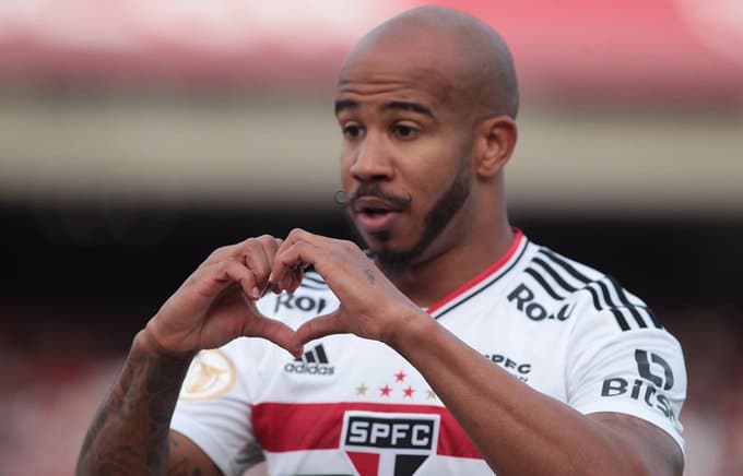 S&atilde;o Paulo marca no primeiro tempo e vence o Am&eacute;rica-MG no Morumbi