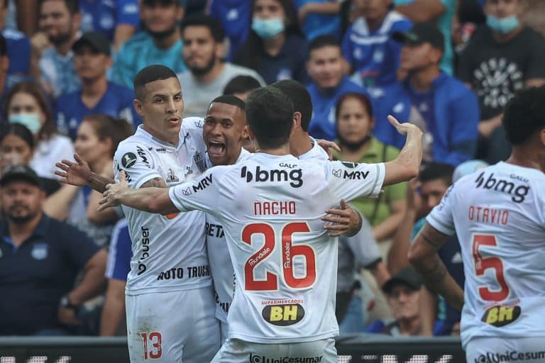 Atl&eacute;tico-MG e Emelec ficam no empate &ndash; veja os melhores momentos