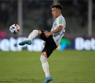 Manchester United pode vencer Arsenal na contrata&ccedil;&atilde;o de Lisandro Mart&iacute;nez