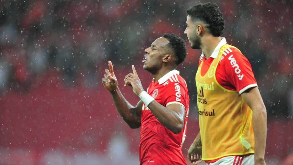 Com gol nos acr&eacute;scimos, Internacional vence Am&eacute;rica-MG &ndash; Veja os melhores momentos