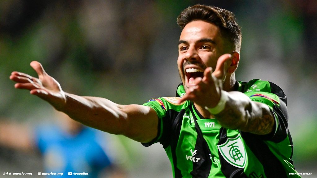 Am&eacute;rica-MG vence Goi&aacute;s e sai do Z4