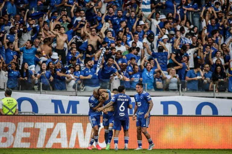 Ap&oacute;s vit&oacute;ria contra o Bahia, Cruzeiro supera 99% de chance de voltar &agrave; S&eacute;rie A