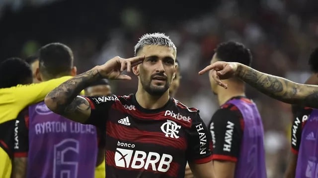 Flamengo vence Atl&eacute;tico-MG e se classifica; veja os melhores momentos