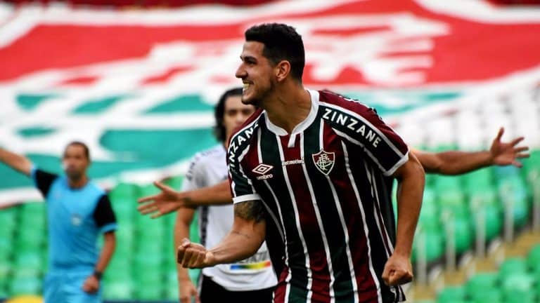 Zagueiro do Fluminense entra na mira do Fenerbah&ccedil;e