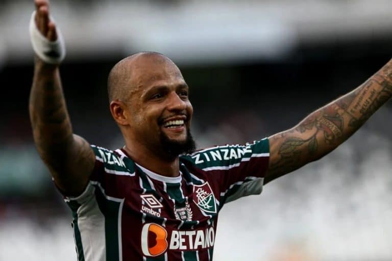 Felipe Melo avalia Fluminense: &ldquo;N&atilde;o &eacute; s&oacute; t&eacute;cnica, aqui tamb&eacute;m &eacute; ra&ccedil;a&rdquo;