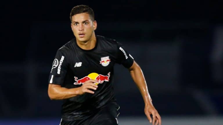 Renan Victor, acusado de ter matado motociclista, recebe liberdade provis&oacute;ria