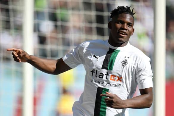 Borussia Monchengladbach vende Breel Embolo para o AS M&ocirc;naco