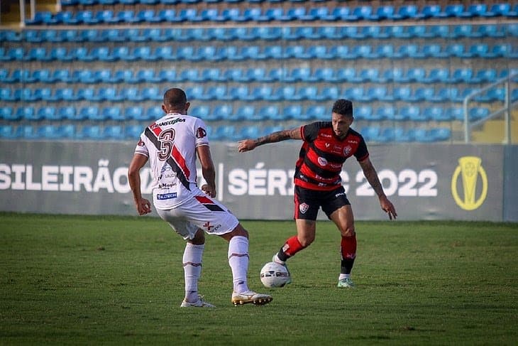 Invicto h&aacute; cinco jogos, Vit&oacute;ria ainda precisa de contas para se classificar na S&eacute;rie C