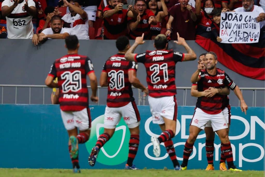 Flamengo vence o Coritiba &ndash; Confira os melhores momentos