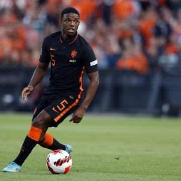 Novo Red Devill, Malacia ser&aacute; anunciado pelo Manchester United em breve