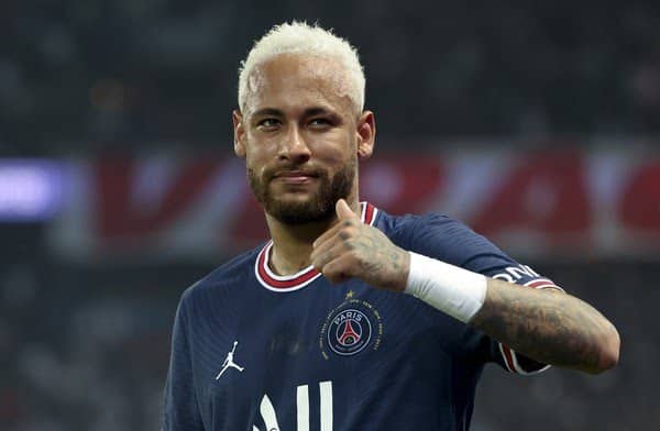 Neymar tem renova&ccedil;&atilde;o autom&aacute;tica com o Paris Saint-Germain at&eacute; 2027