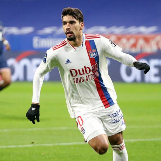 Lucas Paquet&aacute; pede para deixar Lyon: Arsenal, Newcastle, PSG e Tottenham na mira