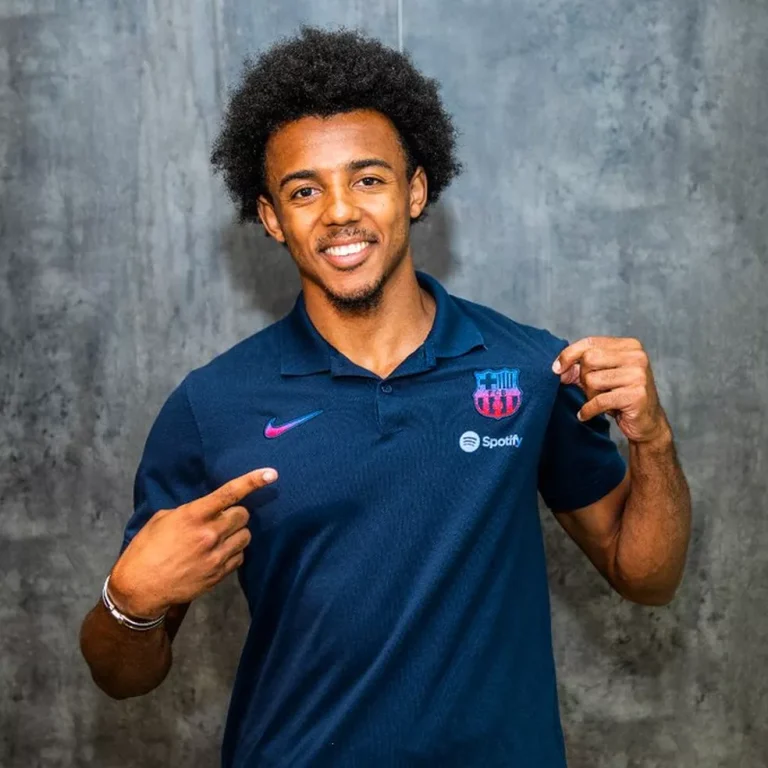 Barcelona anuncia novo zagueiro, Jules Koud&eacute;