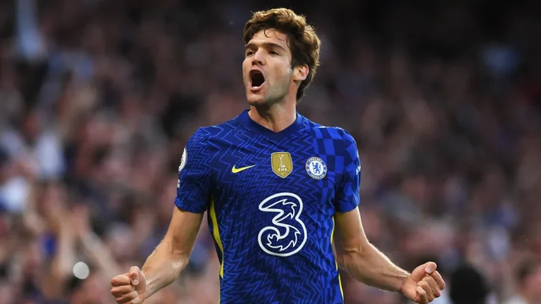 Barcelona est&aacute; muito perto de contratar Marcos Alonso, diz jornalista