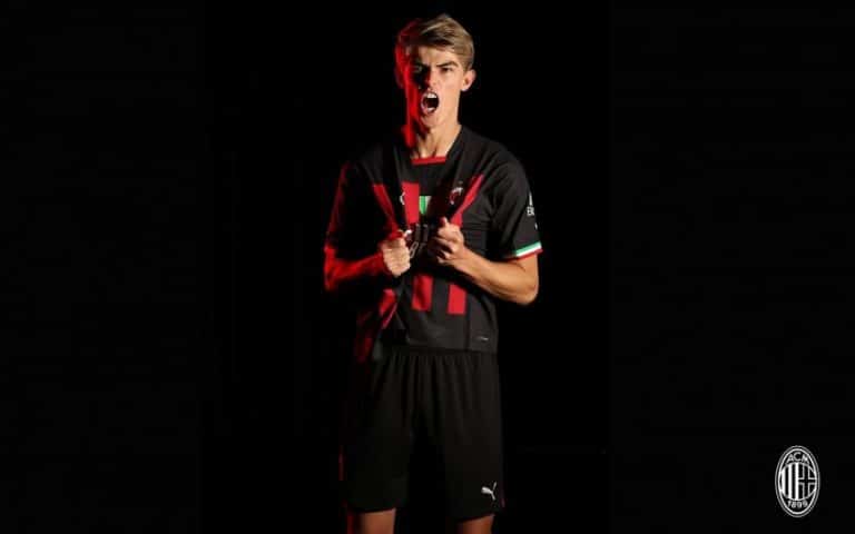 Milan anuncia contrata&ccedil;&atilde;o de Charles De Ketelaere