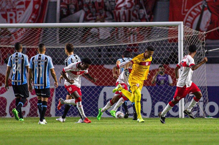 CRB vence e Gr&ecirc;mio perde invencibilidade: confira os melhores momentos