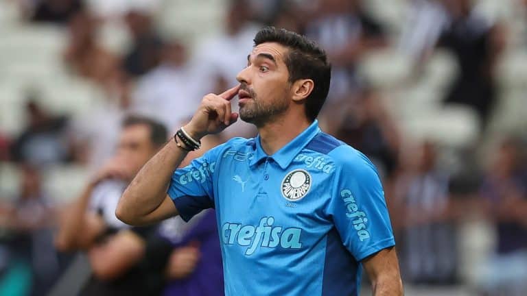 MUITA GRANA! Sal&aacute;rio de Abel Ferreira no Palmeiras &eacute; revelado e quantia&nbsp;&lsquo;assusta&rsquo;