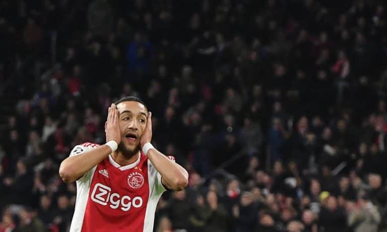 De volta? Hakim Ziyech se encontra com diretor do Ajax, Huntelaar